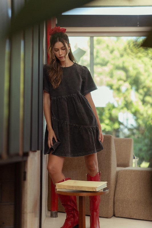 Annie Wear Mineral Washed Round Neck Short Sleeve Denim Dress – Effortlessly Stylish & Comfortable