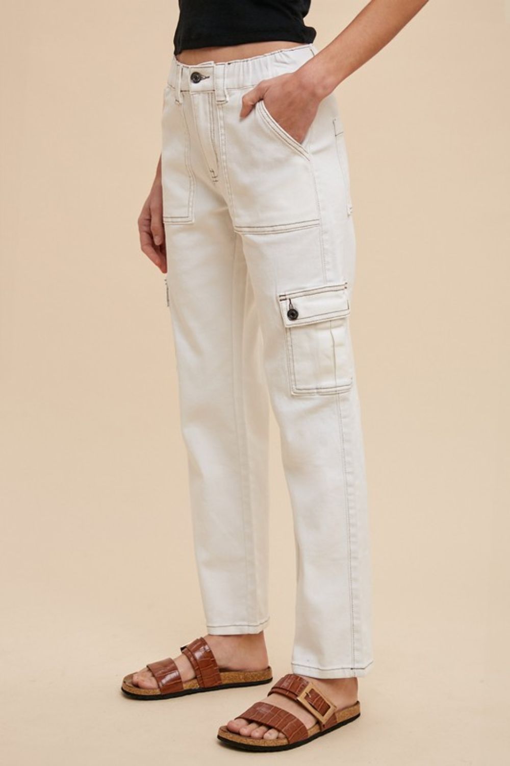 Annie Wear Straight Leg Jeans with Cargo Pockets – Functional & Trendy Utility Style