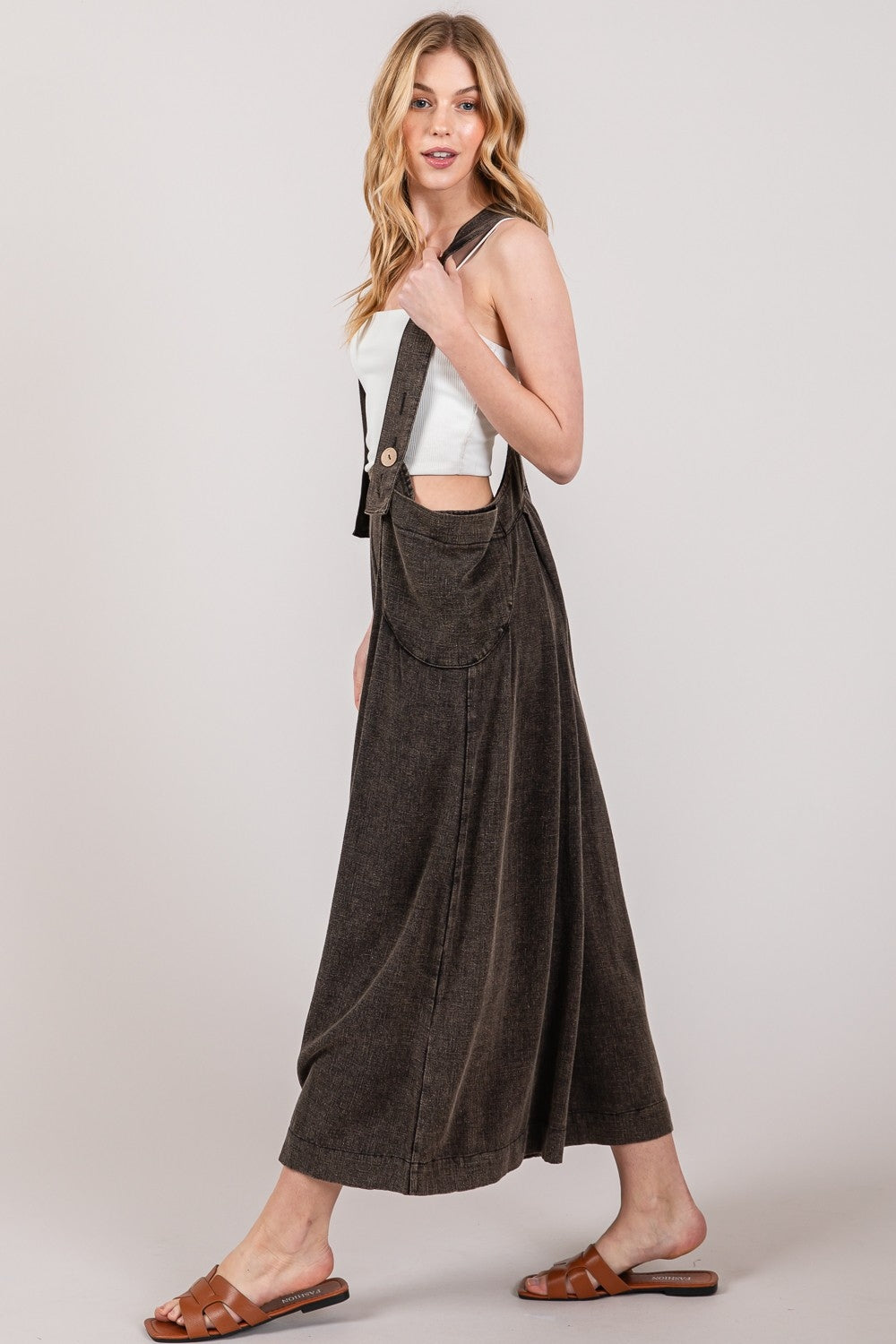 SAGE + FIG Full Size Wide Strap Wide Leg Overalls – Trendy & Comfortable Wardrobe Staple